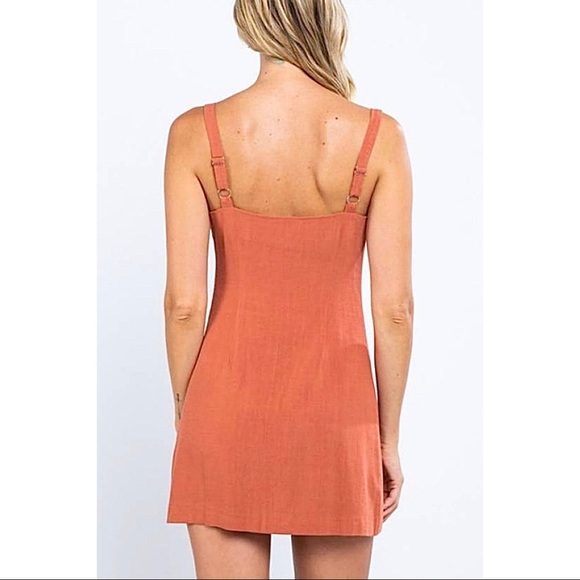 Clay Button Up Dress - Picture 2 of 4